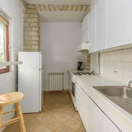 In - Istrien 44043 Porec