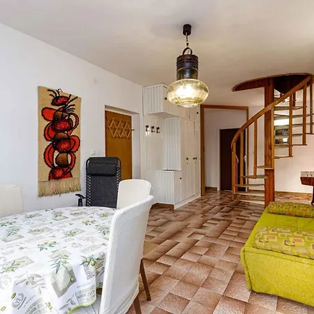 Apartment In - Istrien 44043