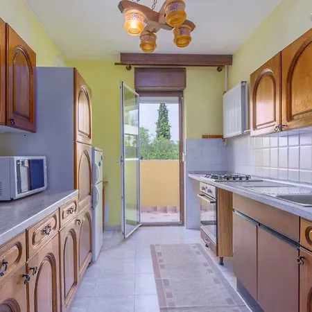 In - Istrien 44043 Apartment Porec